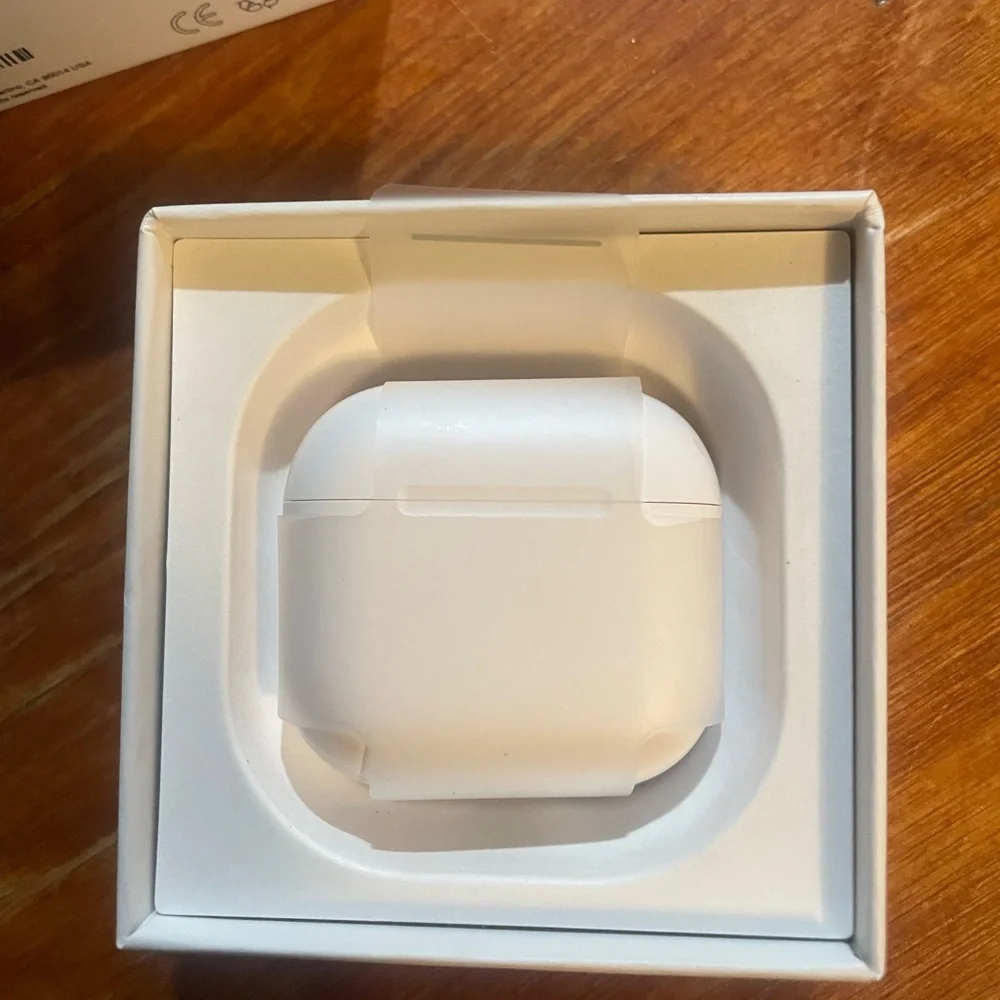 AirPods gen4 noise cancellation